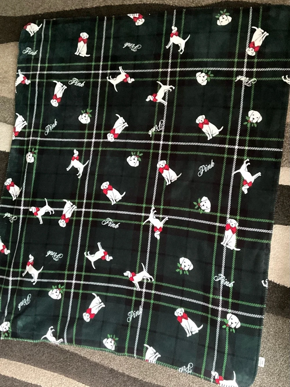 PINK Victoria's Secret Black & Green Plaid Sherpa Throw with Puppy Motif